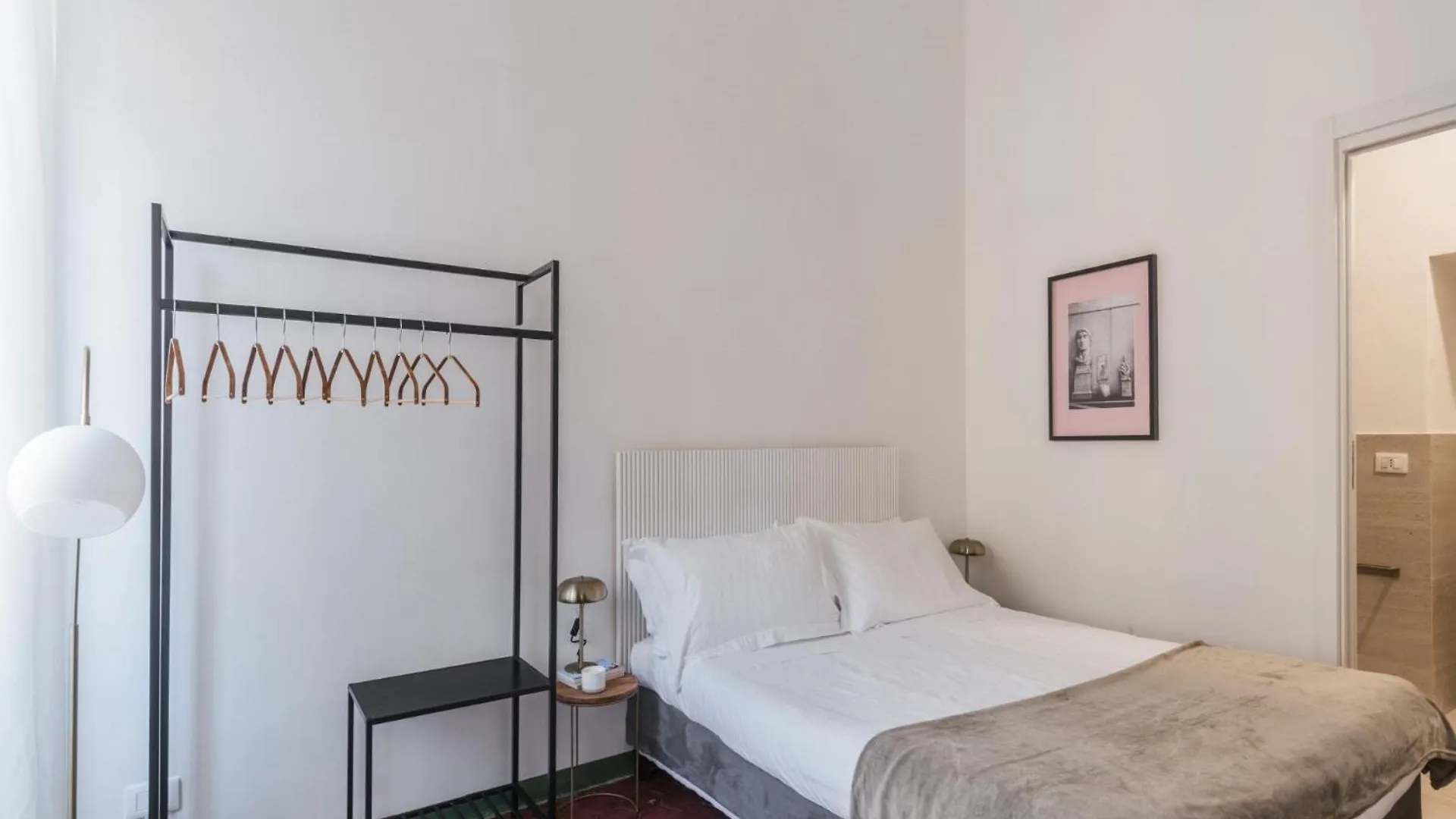 The Best Rent - Two-Bedroom Apartment In Santa Maria Maggiore Roma Italia