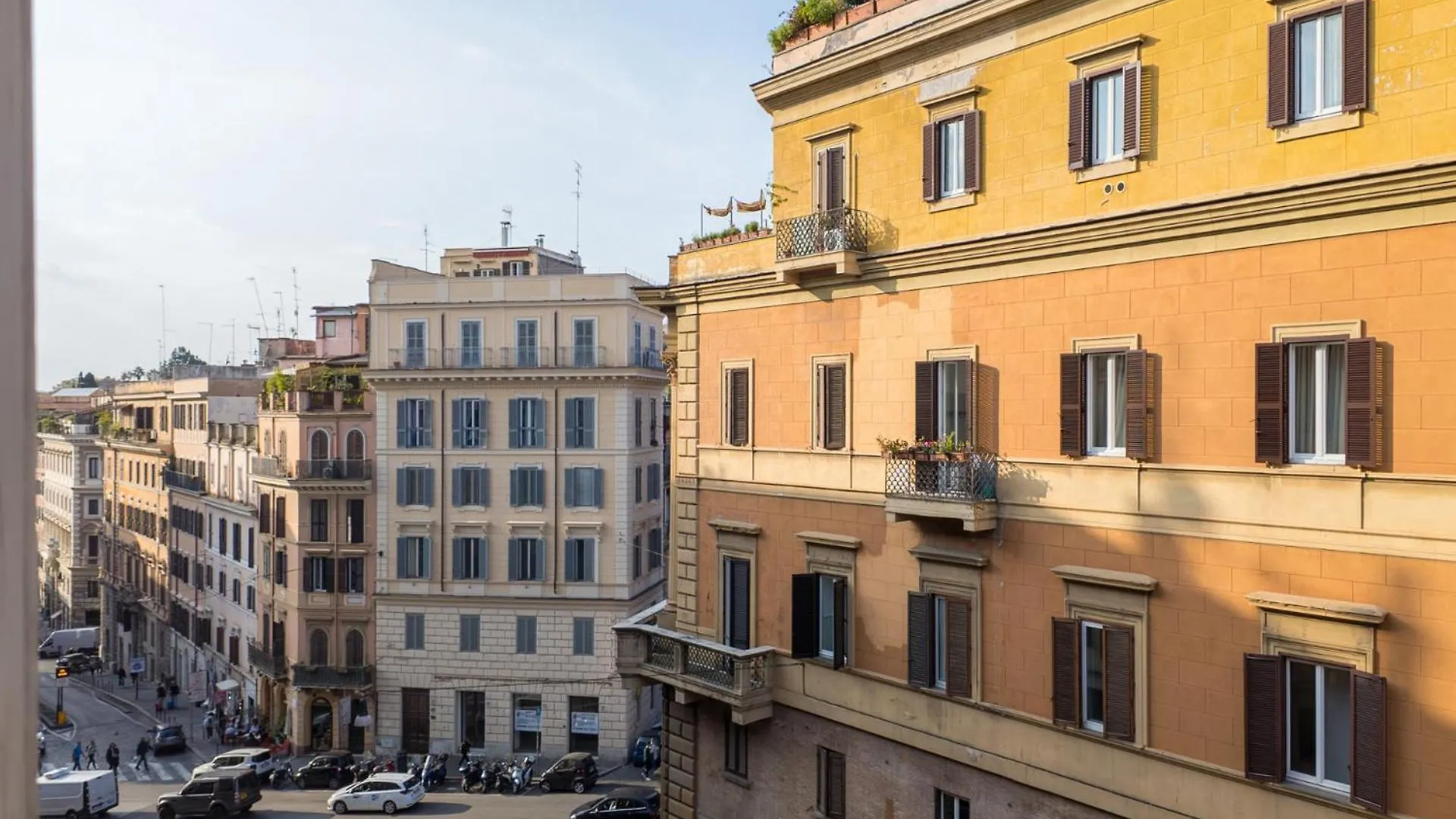 The Best Rent - Two-Bedroom Apartment In Santa Maria Maggiore Rome 0*,  Italie