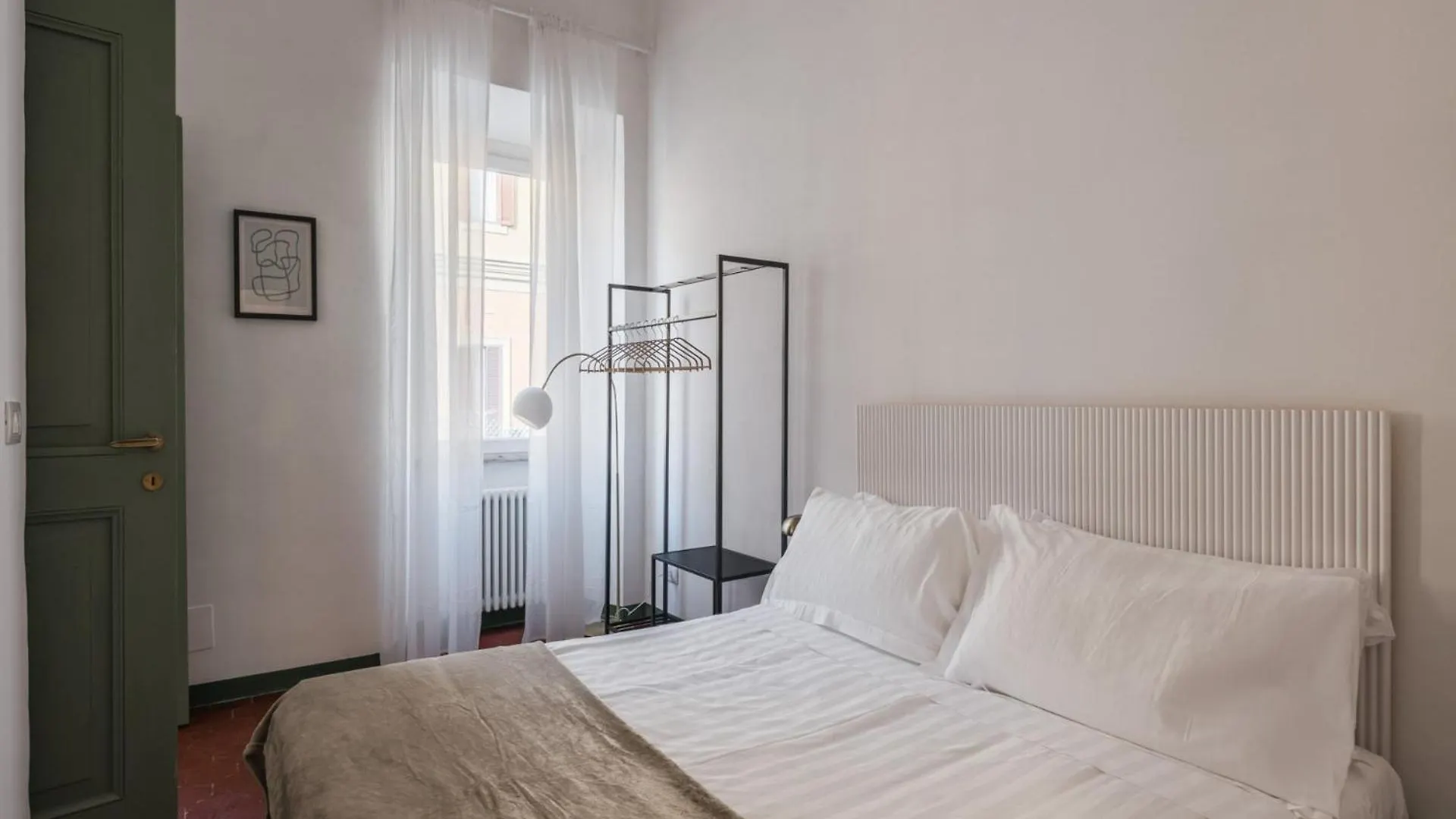 The Best Rent - Two-Bedroom Apartment In Santa Maria Maggiore Rome
