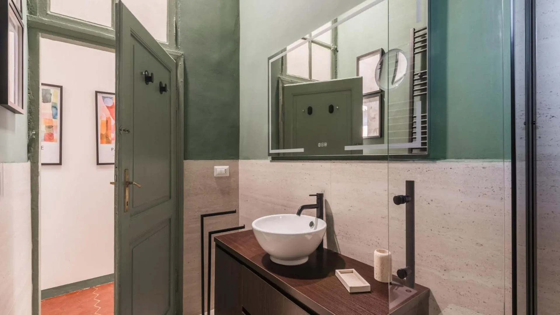 The Best Rent - Two-Bedroom Apartment In Santa Maria Maggiore Rome