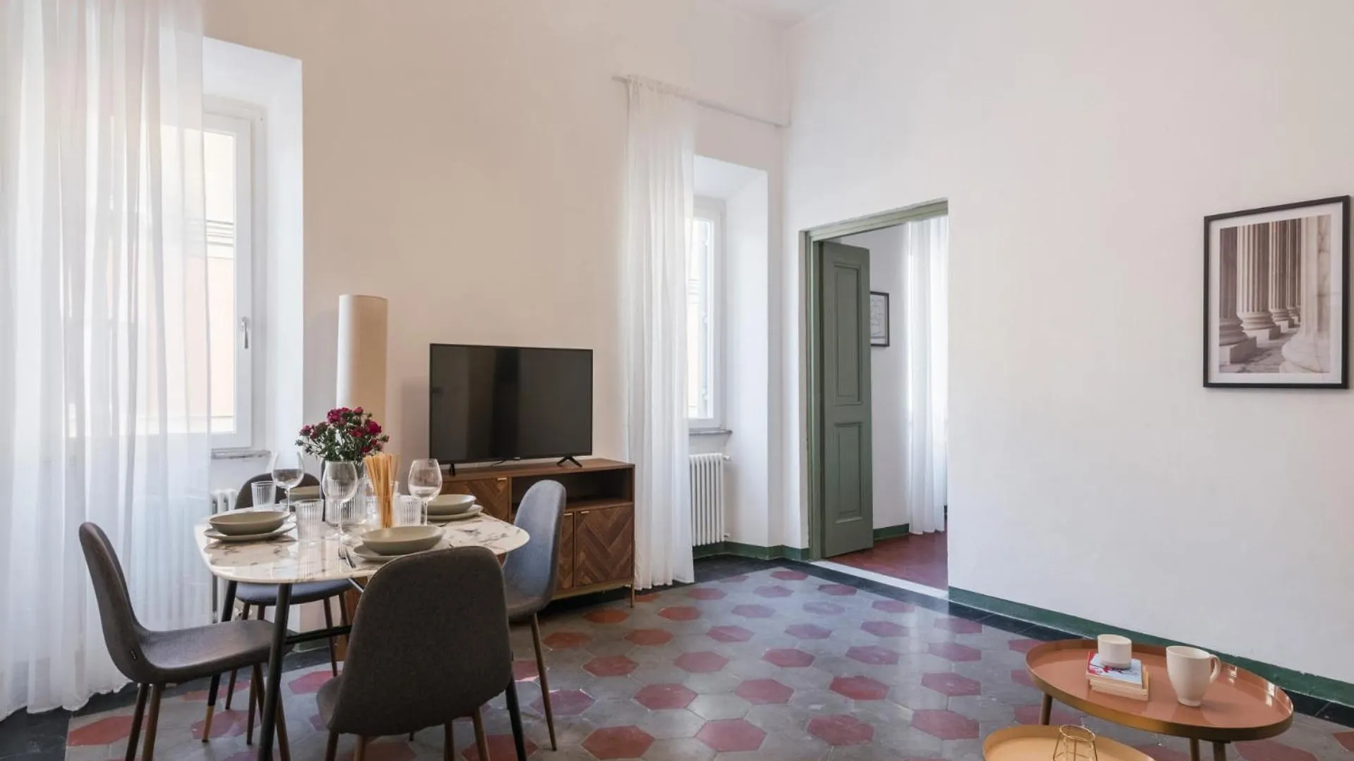 The Best Rent - Two-Bedroom Apartment In Santa Maria Maggiore Rome